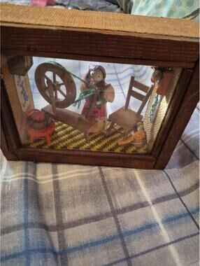 Handcrafted Wooden Miniature Spinning Wheel Diorama - Brown & Pink